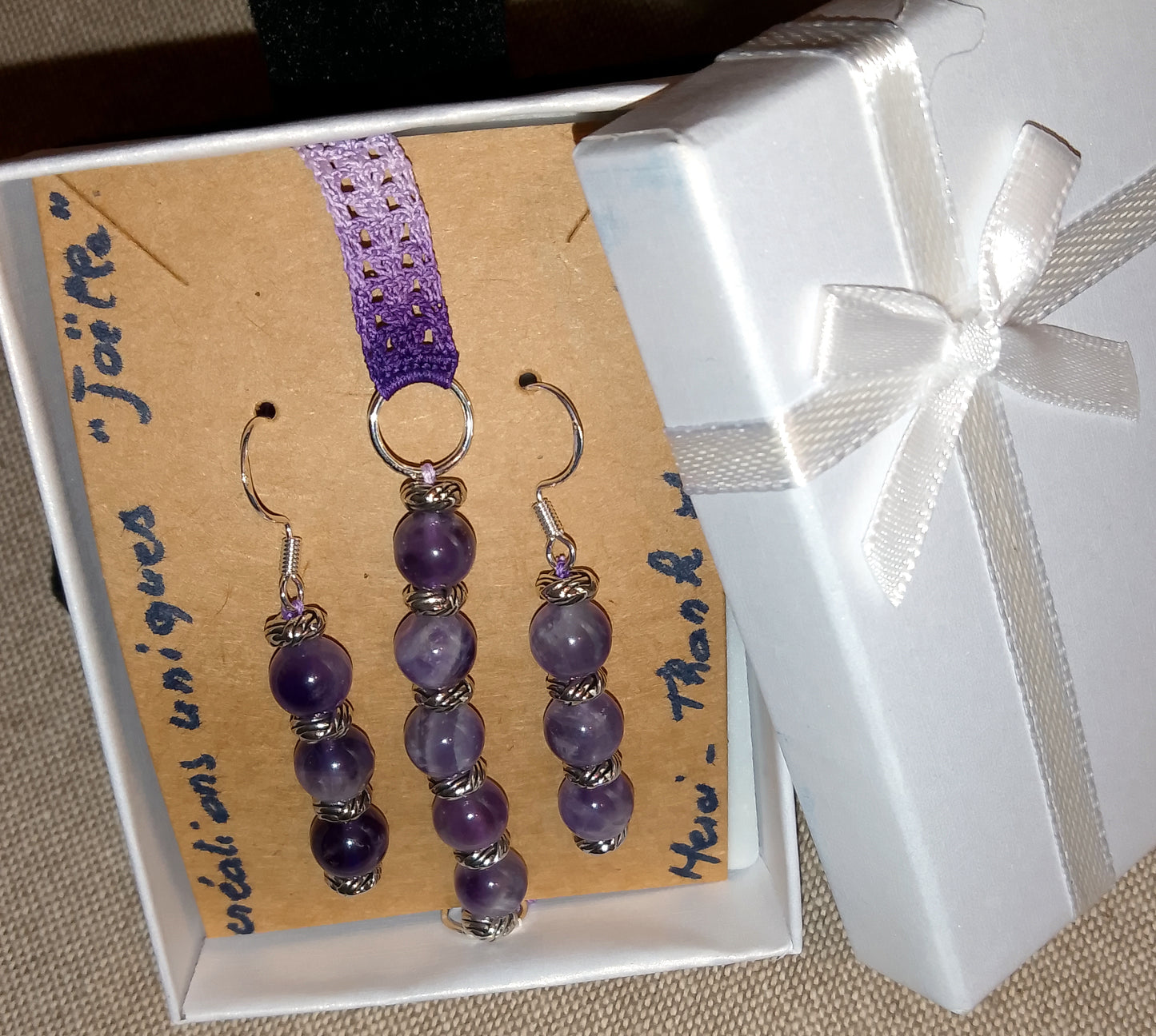 Ensemble bracelet et boucles d'oreilles Violette