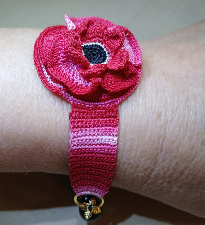 Bracelet Anémone dégradé de rouge perles d'onyx sculpté dragon doré