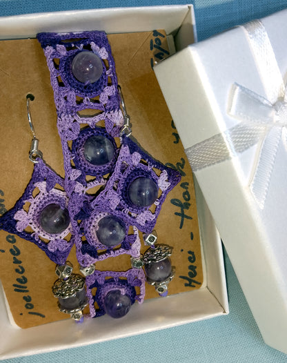 Ensemble Sandra bracelet et boucles d'oreilles violet perles d'améthyste fait main en France crochet artisanal 
