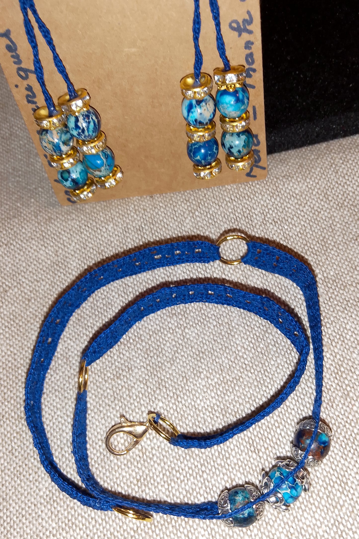 Ensemble double bracelet ou tour de cou et boucles d'oreilles bleu perles de jaspe impérial bleu fait main en France crochet artisanal