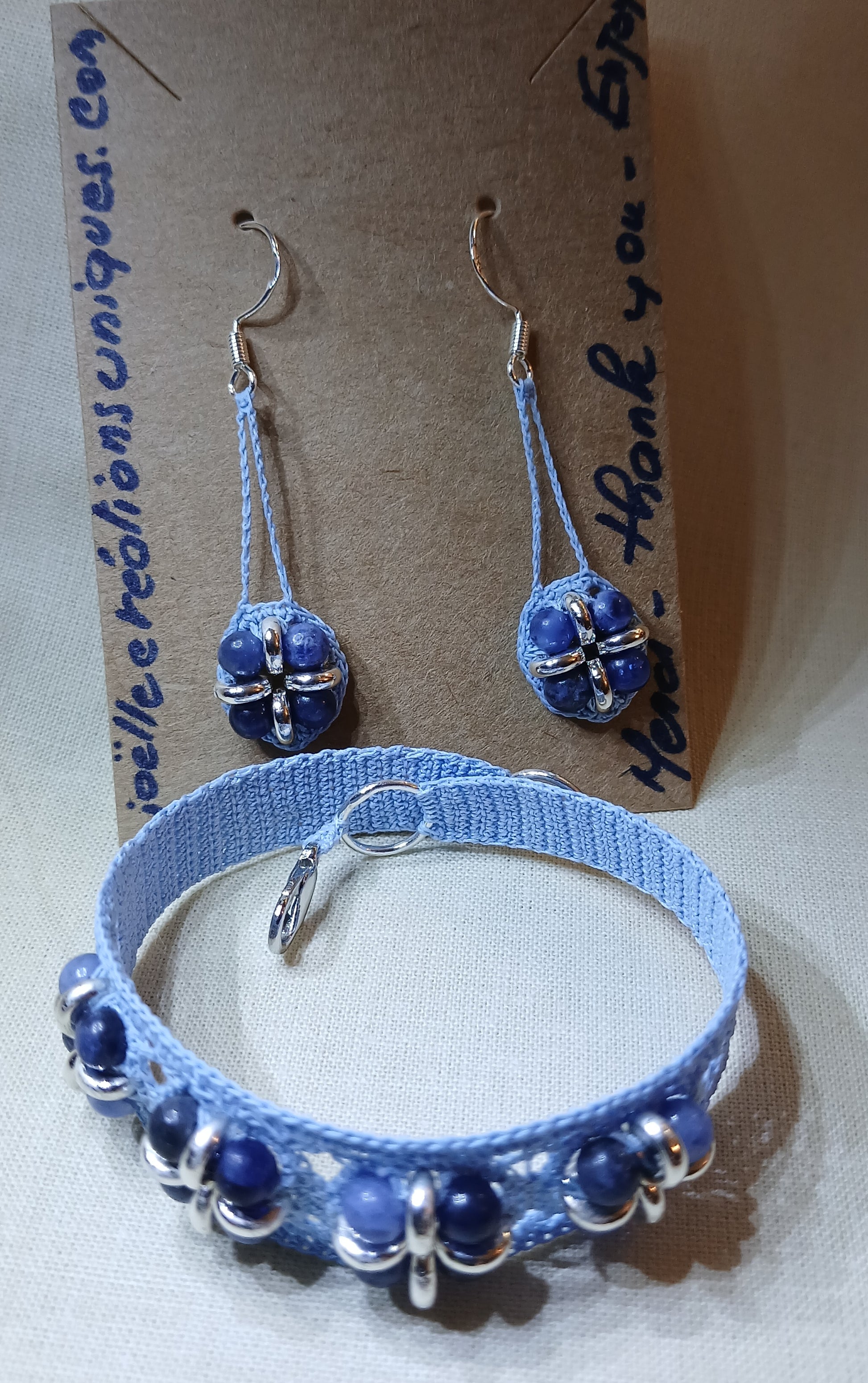 Ensembe Aglaé brclet et bouces d'oreilles perles de Sodalite fait main France crochet artisanal