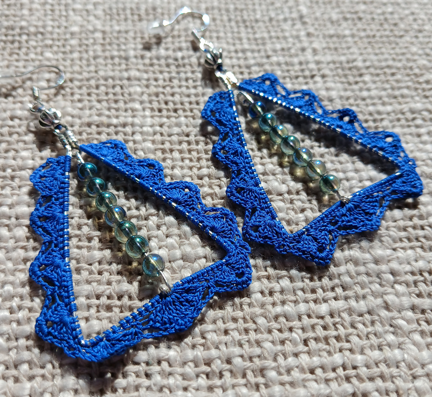 Boucles d'oreilles crochet coton bleu roi — Aqua Aura — Argent 925