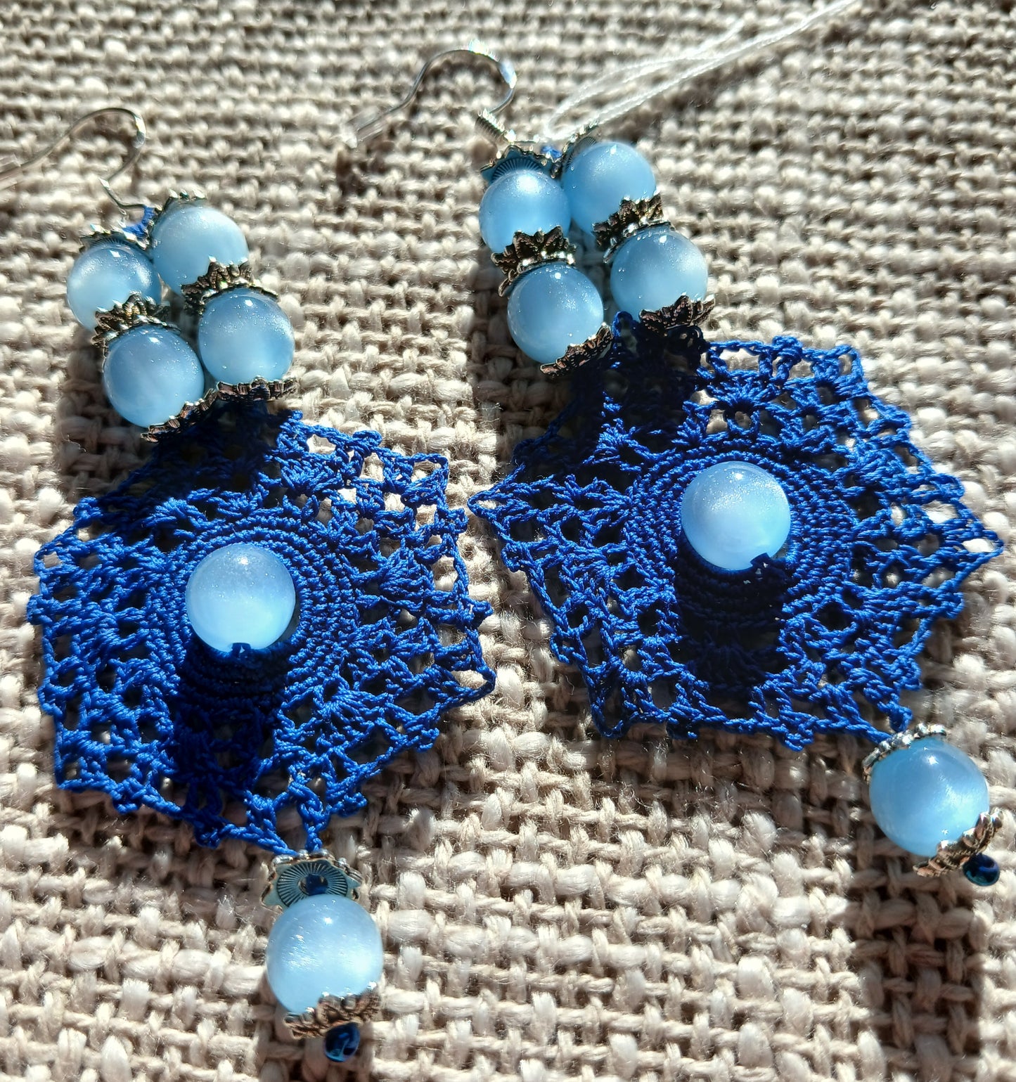 Boucles d'oreilles Crochet Bleu Roi – Perles Œil de Tigre Bleu & Argent 925