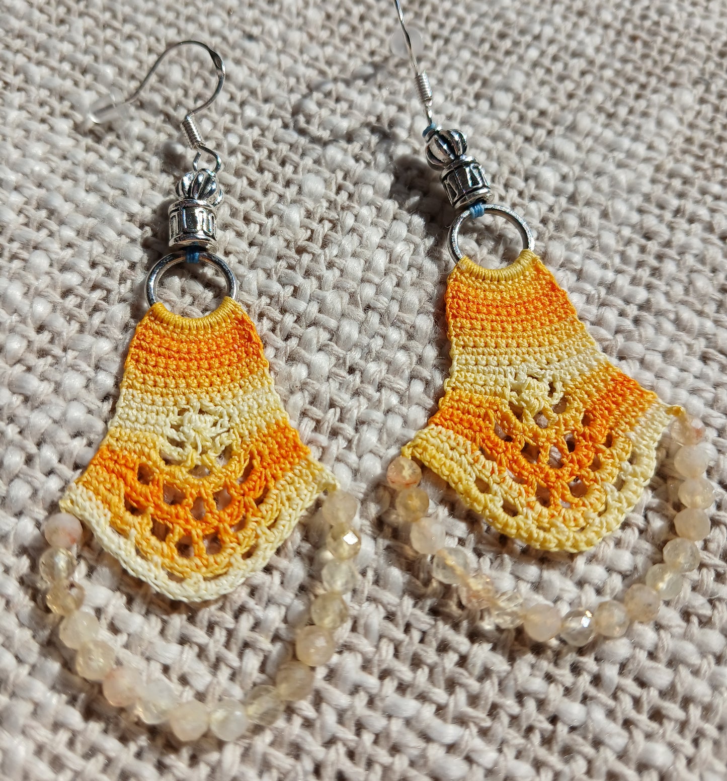 Boucles d'oreilles éventail au crochet – Coton dégradé jaune & perles de citrine facettées