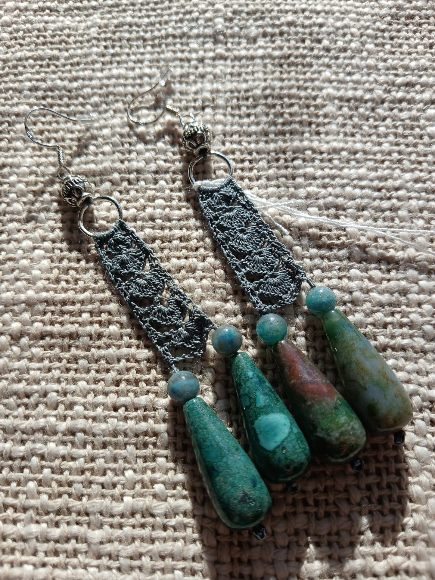 Boucles d'oreilles Crochet Gris Ardoise – Perles d'Agate Indienne & Argent 925