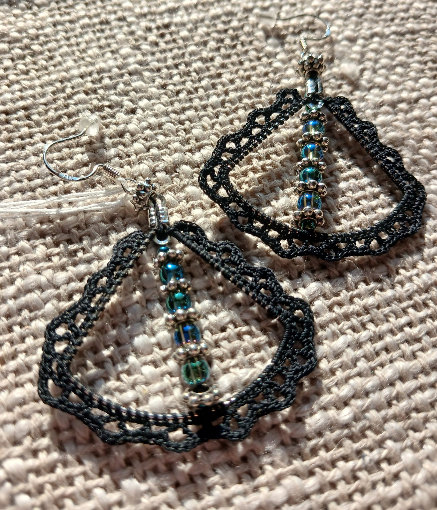 Boucles d'oreilles crochet coton noir — Aqua Aura — Argent 925