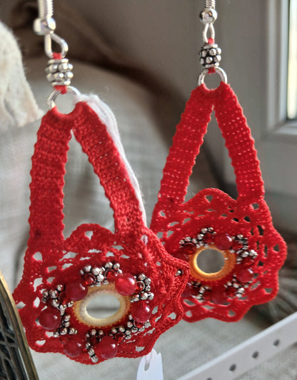 Boucles d'oreilles pendantes — Crochet rouge vermillon, agate rouge & nacre