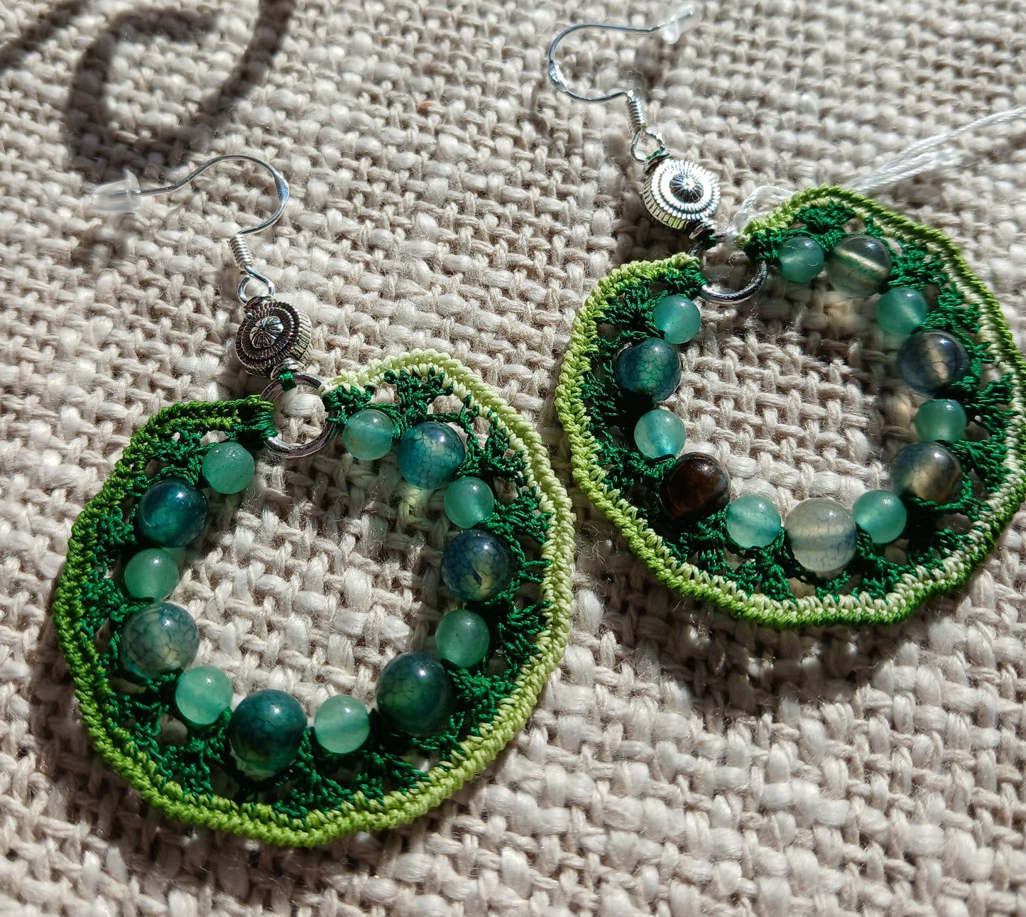 Boucles d'oreilles Tourmaline verte & Aventurine – Crochet coton dégradé vert