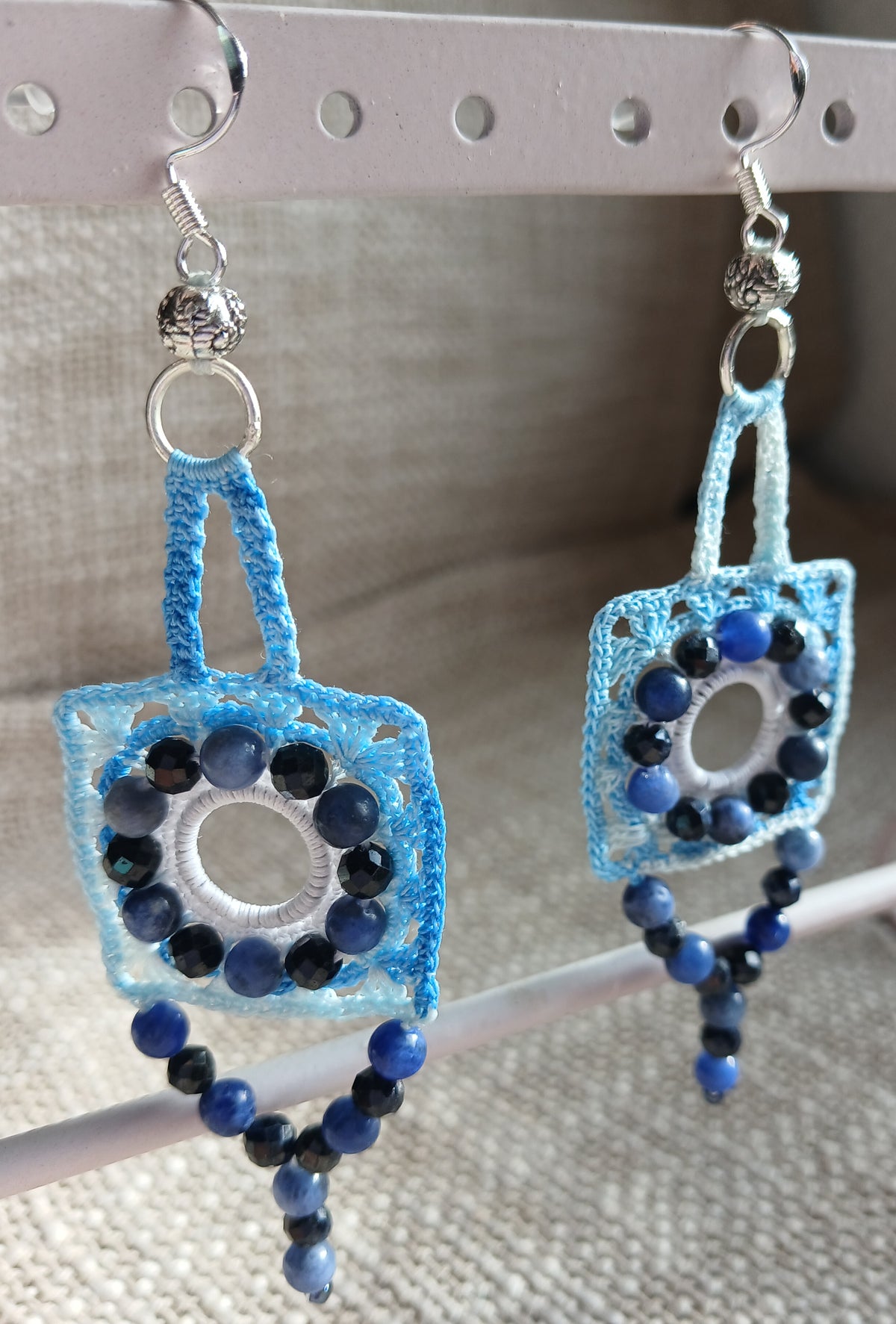 Boucles d'oreilles  saphir & sodalite